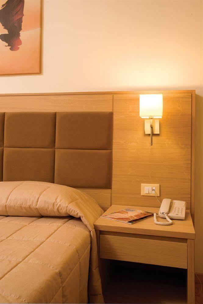 Hotel Lomeniz Rhodes City Zewnętrze zdjęcie